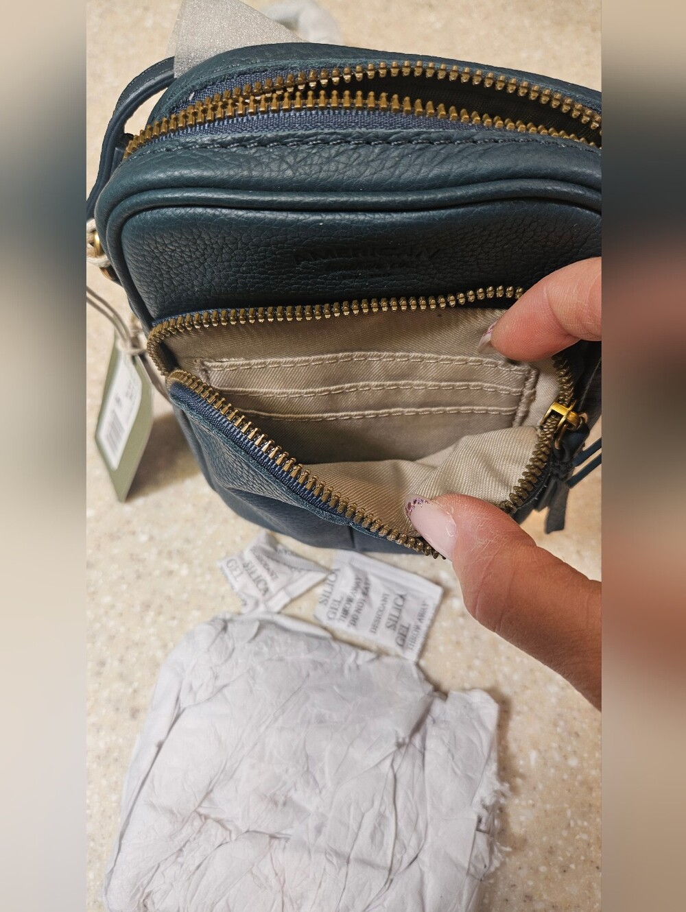 American Leather Co. Cleveland Mini Crossbody Bag - Picture 6 of 12